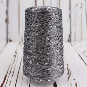 Fil <span class=keywords><strong>à</strong></span> <span class=keywords><strong>tricoter</strong></span> en polyester mercerisé et soie glacée d'été, 100g/pelote, 700m, avec sequins de 3mm, teint, <span class=keywords><strong>pour</strong></span> DIY, tissage <span class=keywords><strong>à</strong></span> <span class=keywords><strong>la</strong></span> <span class=keywords><strong>main</strong></span>, poupée en chiffon, vente en gros - Product Image 3