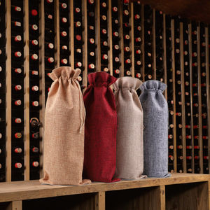 Bán buôn tùy chỉnh thiết kế mới sao vàng đỏ in vải bố tái sử dụng rượu Tote Túi đay nhung bền dệt bao bì - Product Image 6