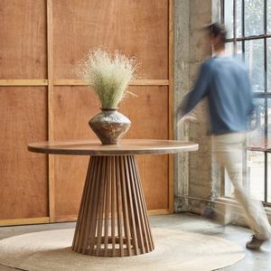 <span class=keywords><strong>Table</strong></span> ronde moderne en <span class=keywords><strong>bois</strong></span> de noyer avec base en planches et poutres, <span class=keywords><strong>table</strong></span> à manger ronde avec plateau en <span class=keywords><strong>bois</strong></span>, <span class=keywords><strong>table</strong></span> à manger de hauteur 37 pouces - Product Image 4