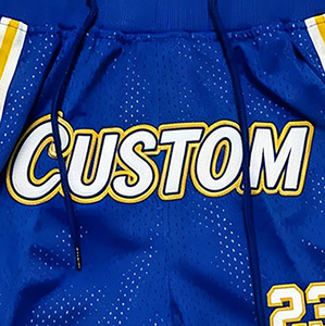 Shorts de basketball personnalisés pour hommes, bleu et jaune à rayures, impression par sublimation, taille à cordon, coupe ample, vêtements de sport décontractés - Product Image 4