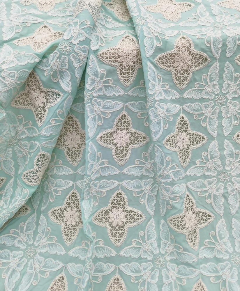 สีเขียว