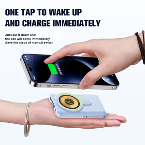 22.5W <span class=keywords><strong>ricarica</strong></span> rapida portatile 10000mAh <span class=keywords><strong>Wireless</strong></span> caricabatterie magnetico Power Bank cavi incorporati <span class=keywords><strong>con</strong></span> i telefoni - Product Image 6