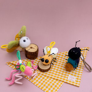 Llaveros de Peluche de la Serie de Insectos Divertidos al por Mayor: Mosquitos, Cucarachas, Arañas - Juguete Suave de Diseño Personalizado, Llavero de Animal de Peluche para Regalo - Product Image 4
