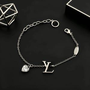 High-Quality Love Diamond Letter Bracelet, French Light Luxury High-End Commute Versatile Bracelet - Product Image 5