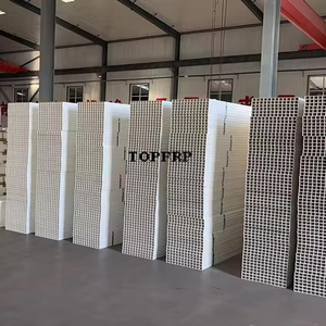 แผงรั้วปศุสัตว์35มม. แผงพลาสติก PVC กั้นช่องแบบกลวงสำหรับโรงงานฟาร์มหมูและสัตว์ปีก