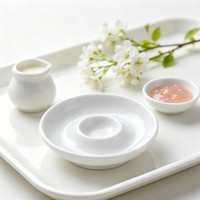 Assiette à sauce moderne en porcelaine blanche unie écologique pour accompagnement, petit plat à œufs, personnalisable avec logo pour restaurants et hôtels