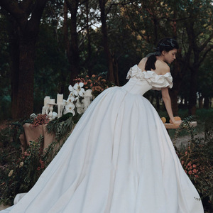 S5191N Nouvelle <span class=keywords><strong>Robe</strong></span> de Mariée Princesse à Épaule Unique en Satin avec <span class=keywords><strong>Grande</strong></span> Traîne, Style Français, Collection 2026, Meilleure Vente - Product Image 2