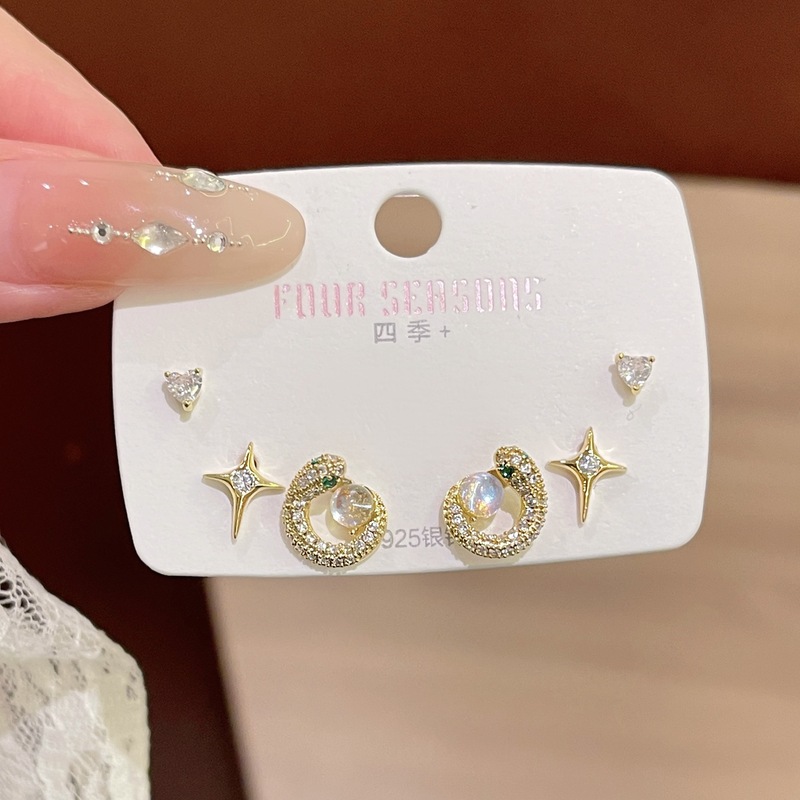 Hot selling Geometric Earrings in Europe