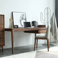 Bureau d'ordinateur en bois massif personnalisable, table d'étude de luxe en bois avec une finition artisanale raffinée