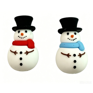 Cuentas de Silicona con Diseño Navideño de Casa y Muñeco de Nieve para Hacer Joyería en Colores Rojo, Rosa, Azul y Marrón - Product Image 2