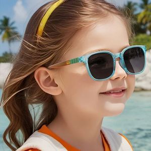 Gafas de Sol Cuadradas de Silicona para Niños y Niñas, Diseño Personalizado con Logotipo, Moda 2025, UC400, Marco de Doble Color, Polarizadas, para Edades de 3 a 12 Años - Product Image 1