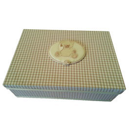 BEIGE KARIERTE BAUMWOLL-GARDEROBEBOX - Product Image 1