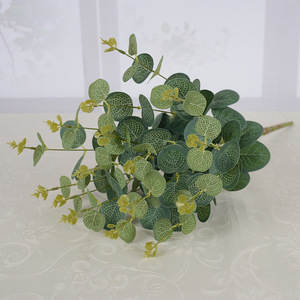 Prix d'usine, nouveau design, plante artificielle à 5 tiges, feuillage vert, feuilles d'eucalyptus pour la décoration de la maison ou de mariage - Product Image 3