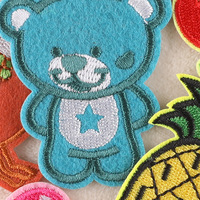 Vente en gros d'ordinateur Broderie d'animaux et de fruits au fer sur des patchs pour vêtements pour bébés et enfants