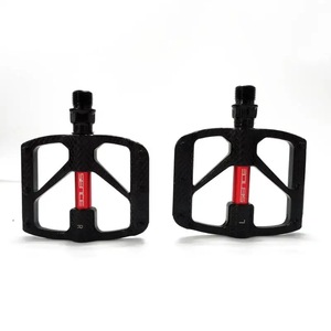 Pedales de <span class=keywords><strong>Bicicleta</strong></span> de Carretera Ultraligeros con Cuerpo de Aleación de Aluminio, <span class=keywords><strong>Eje</strong></span> de Acero al Cromo-Molibdeno, 3 Rodamientos, Reposapiés Antideslizantes - Product Image 2