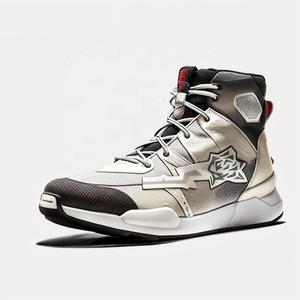 Haute qualité hommes baskets décontractées respirant en cuir verni supérieur en caoutchouc à la mode pour les sports de <span class=keywords><strong>basket</strong></span>-ball en plein air livraison directe - Product Image 5