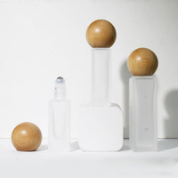 Botellas de Vidrio Esmerilado Vacías de 3 ml, 5 ml, 8 ml, 10 ml, 15 ml, 20 ml, 30 ml para Perfume, Aceite Esencial, con Tapa de Madera