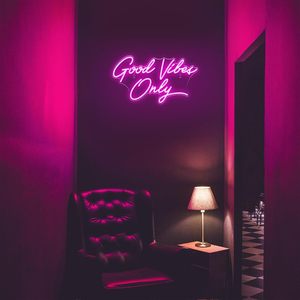 Letrero de Neón 'Good Vibes Only', Luz LED Rosa para Decoración de Pared, Dormitorio, Fiesta, Bar, Salón, Centro Comercial, Regalo, Resistente al Agua IPX3, 17.7x9.9 Pulgadas - Product Image 5
