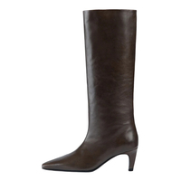 Bottines chics à talon chaton et bout échancré, pour mollets larges, avec couture centrale, en cuir végétalien, style chic français