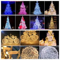 Özelleştirilmiş Dev Dış Mekan Aydınlatmalı Metal Çerçeveli Büyük 3D Noel Şenlikli Led Katlanabilir Top Noel Ağacı Motifli Işık Gösterisi