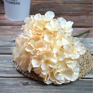 Flor DE BODA Artificial de Hortensia de 5 cabezas para decoración de pared de fondo, guía de camino para el Día de San Valentín, Pascua, 2 uds. - Product Image 3