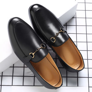 Zapatos de Vestir de Cuero Negro para Hombre, Estilo Británico, Diseño Elegante, Último Modelo, Mocasines Clásicos con Hebilla de Caballo, Talla Grande - Product Image 1