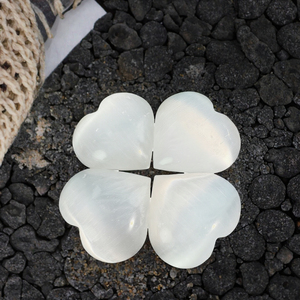 Cristal de Selenita Blanca Tallado en Forma de Corazón, Decoración Artesanal de Piedra para Decoración del Hogar, Regalo - Product Image 3