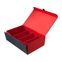 Boîte cadeau de luxe noire et rouge à couvercle rabattable avec séparateurs personnalisés et intérieur rouge, emballage papier de luxe personnalisé OEM ODM pour cosmétiques