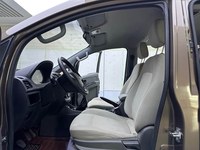 Autos Usados Wuling Zhengcheng Mini Van, Volante a la Izquierda, Transmisión Manual, Tracción Trasera, 7 Asientos, 1.5L/1.8L, Bajo Kilometraje, Sin Accidentes, Exportación 2017