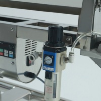 Le fournisseur chinois vend la machine de polissage automatique de capsule de collecteur de poussière de vibration d'acier inoxydable JFP110