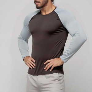 Vente en gros de rashguards personnalisés, conception sur mesure, sublimation, rashguards noirs pour hommes - Product Image 2