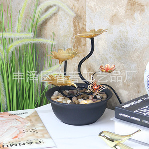 Fontaine d'eau Feng Shui de bureau, design fleur dorée, pour décorations de bureau - Product Image 4