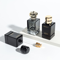Vente en gros de flacons de parfum vides en verre transparents en forme de cube, 50 ml, 30 ml, flacon de parfum carré de luxe robuste avec bouchon noir
