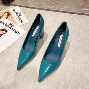 Sandalias de tacón alto sexy con hebilla cuadrada de rinoceronte y punta, de satén de seda con espalda hueca, para mujer, ideales para principios de primavera. - Product Image 3