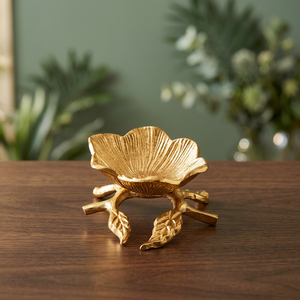 Bandeja Decorativa de Lujo en Forma de Flor Dorada de Metal - Product Image 4