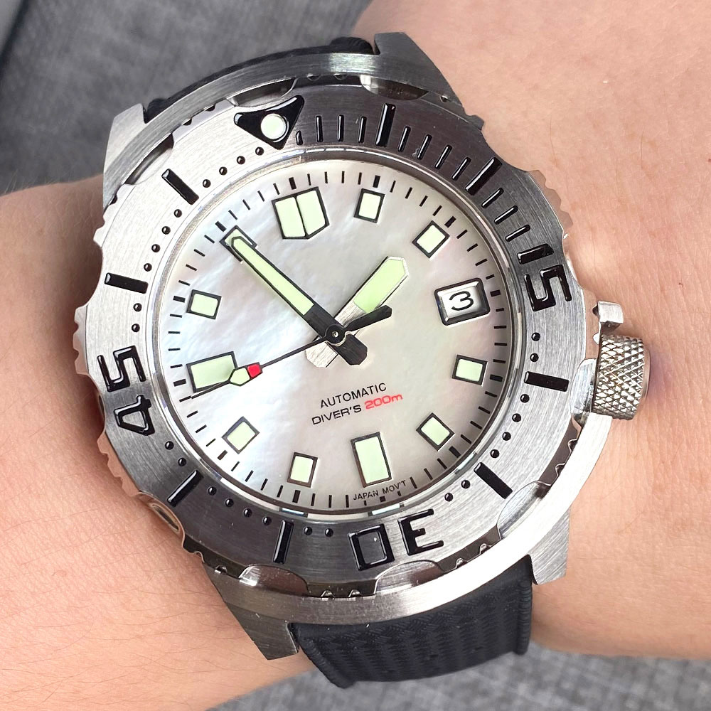 nologo mop white dial