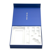 Kit de boîte-cadeau en carton magnétique de luxe étui de bouteille de parfum cosmétique recyclé avec doublure en éponge et insert en mousse