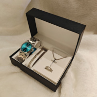 Gohuos 8807 Ensemble Classique 5 Pièces : Collier Croix, Bague, Chaîne, Bracelet, Montre Homme de Luxe Lumineuse et Étanche avec Coffret en Cuir Haut de Gamme