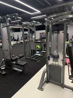Machine de musculation professionnelle à charges guidées Beckwell HM-8021 pour pectoraux et dorsaux, avec fonction Fly et Deltéens Postérieurs, en métal, certifiée ISO9001/CE pour le fitness