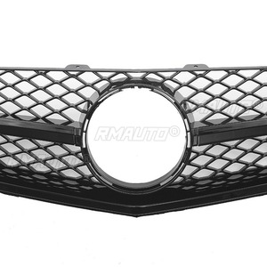 ชุดแต่งกระจังหน้ารถยนต์ แถบตกแต่งกระจังหน้า สำหรับ Mercedes Benz W204 C63 ปี 2009-2011 อะไหล่ภายนอก - Product Image 5