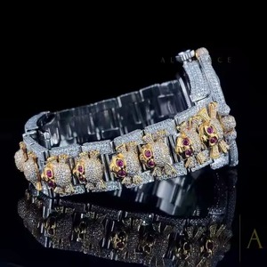 Reloj de diamantes de moissanita de lujo para hombre más demandado con banda ajustable resistente al agua brillante aspecto ostentoso a un precio atractivo - Product Image 5