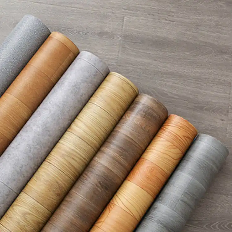 Karpet murah Roll lantai desain kayu plastik Qualcomm ubin lantai Pvc vinil Roll Modern dalam ruangan direkayasa lantai palet