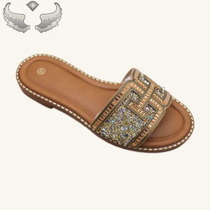 Sandales et pantoufles pour femmes de haute qualité, élégantes, décontractées, à bout plat, antidérapantes et résistantes à l'usure, légères - Product Image 2