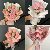 Buket Bunga Matahari dari Pembersih Pipa Buatan Tangan Buket Tulip Merah Muda Buket Bunga dari Tongkat Putar Buatan Tangan untuk Ibu Hadiah Hari Ibu