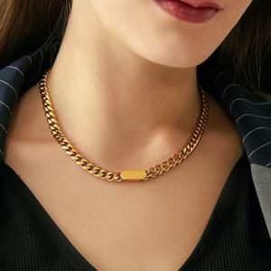Conjunto de Collar y Pulsera con Colgante de Cadena Cubana de Oro 18K, Estilo INS Cool Wind, Versátil, de Acero Inoxidable Grueso Chapado, Estilo Geométrico Clásico - Product Image 5
