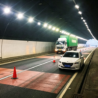Lumière de tunnel LED 240W, éclairage industriel robuste, structure entièrement fermée IP66, lumière spécifique aux tunnels
