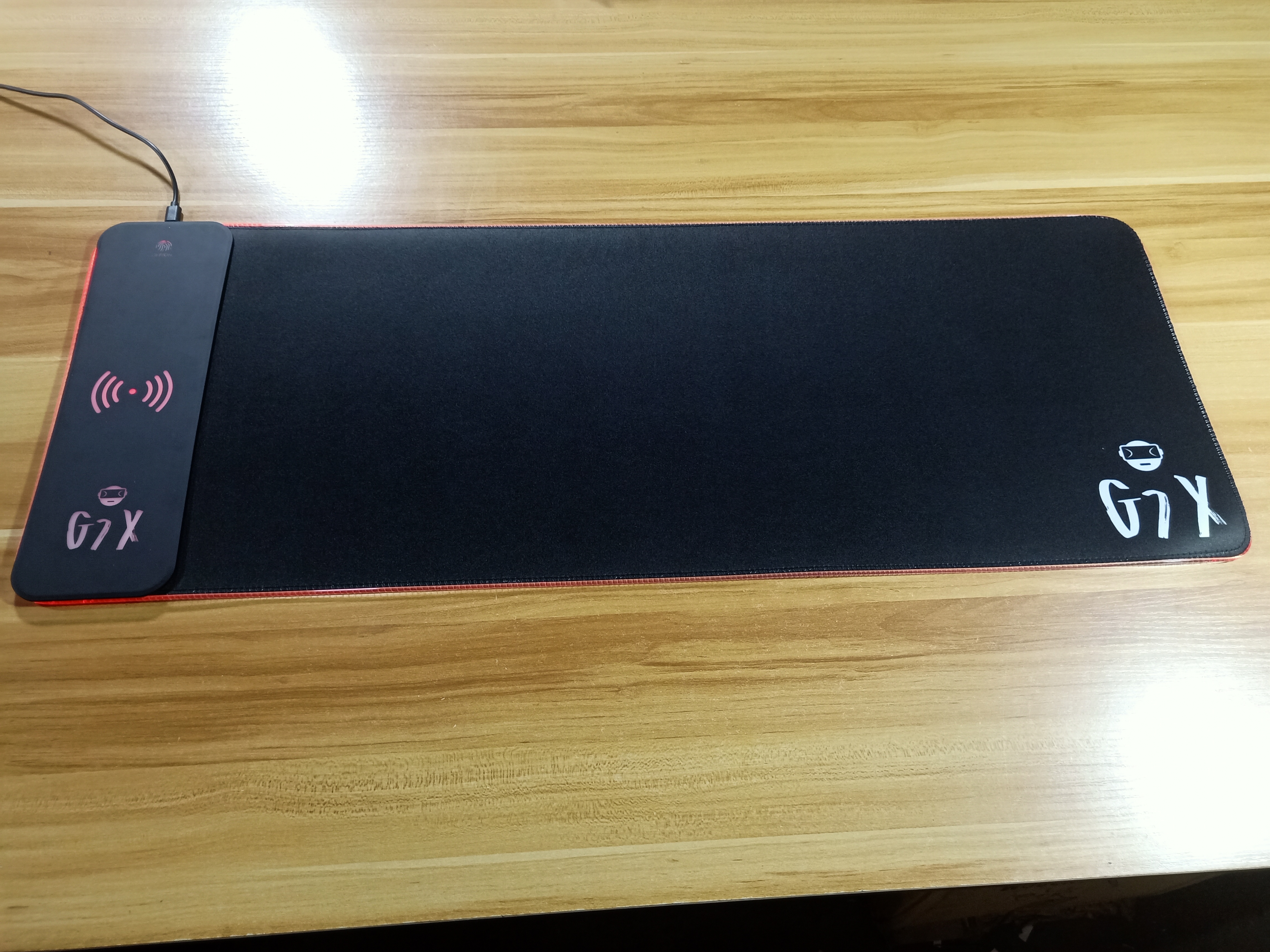 15w Wireless Charging Rgb Mouse Pad Fast Charging Desk Mat Big Size Xxl Mouse Mat with Charger