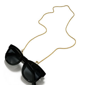Catena per <span class=keywords><strong>Occhiali</strong></span> <span class=keywords><strong>da</strong></span> <span class=keywords><strong>Sole</strong></span> Dorata alla Moda, Catenella <span class=keywords><strong>a</strong></span> Maglie per <span class=keywords><strong>Mascherina</strong></span>, Collana Porta <span class=keywords><strong>Occhiali</strong></span>, Nuovi Gioielli di Occhialeria per Donna - Product Image 4