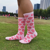 Chaussettes personnalisées pour femme avec logo, idéales pour l'automne, en nylon/coton/spandex, écologiques, avec logo sur le bord/le corps, emballage en forme de coupe de crème glacée