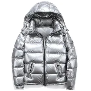 Abbigliamento Outdoor giacca impermeabile personalizzata per gli uomini invernale Shinny bombardiere imbottito caldo spesso Trapstar piumino da uomo con cappuccio